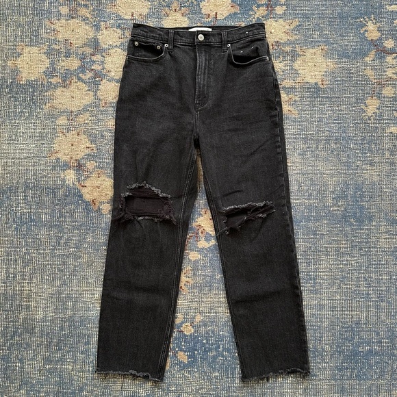 Abercrombie & Fitch Ultra High Rise 90s Straight Jean in Black Destroy 29 R - Picture 5 of 7